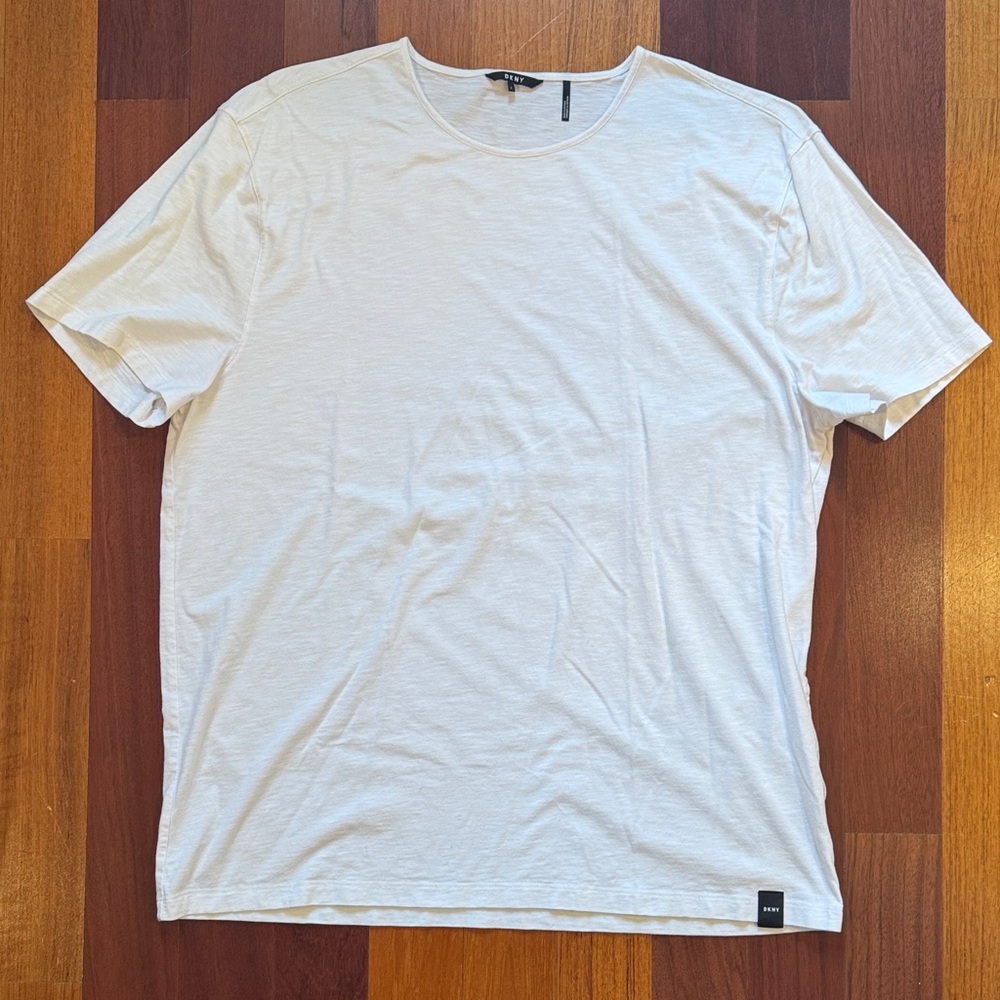 DKNY | White Short Sleeve Tee NWOT | Size Large